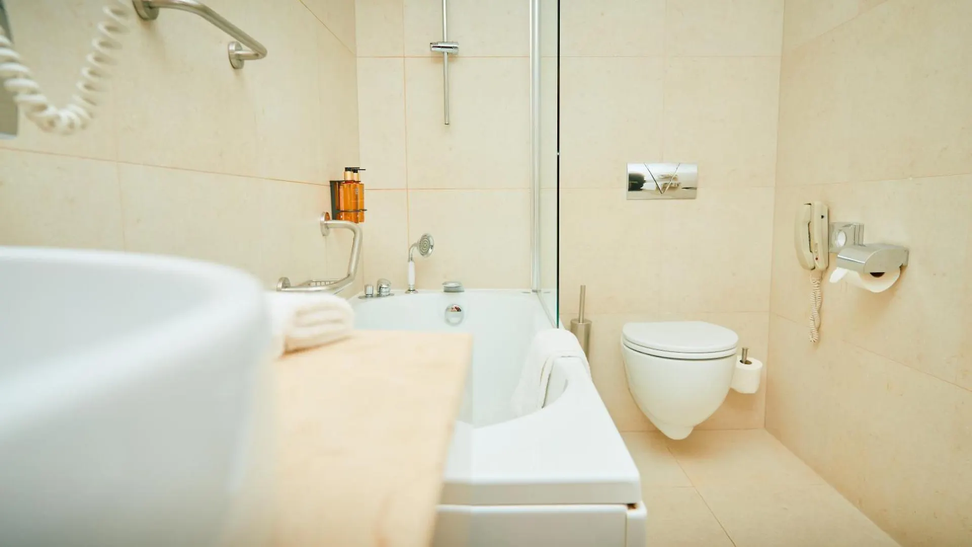 Astoria Hotel Opatija 4*,
