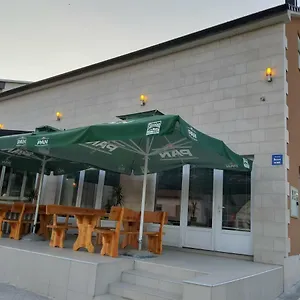 rezervirajte ovdje